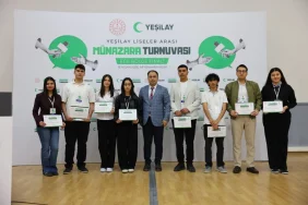 yesilay-liseler-arasi-munazara-turnuvasi-ege-bolge-finali-tamamlandi-a5JCdCzq