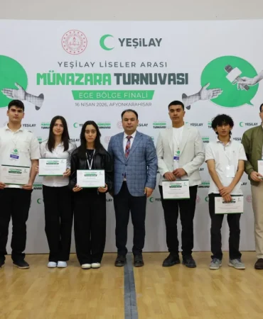 yesilay-liseler-arasi-munazara-turnuvasi-ege-bolge-finali-tamamlandi-a5JCdCzq