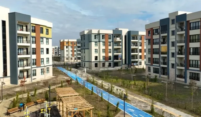 yuzyilin-konut-projesinde-kura-asamasi-sona-erdi-xbp7KWjD
