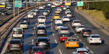 1-mayis-dolayisiyla-istanbulda-bazi-yollar-trafige-kapatildi-RRjnp6Fw (1)