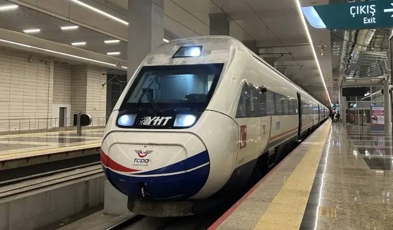 ankarada-bazi-tren-seferlerine-gecici-duzenleme-N71rhgrU