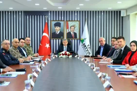artvinde-okul-ve-cevresi-guvenlik-tedbirleri-toplantisi-gerceklestirildi-MmHdev9L
