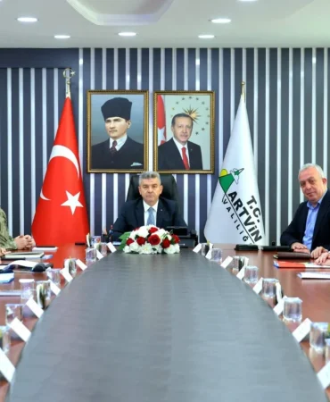artvinde-okul-ve-cevresi-guvenlik-tedbirleri-toplantisi-gerceklestirildi-MmHdev9L