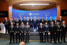 bakan-omer-bolat-uluslararasi-rekabet-zirvesinde-konustu-hWsUJ0mY
