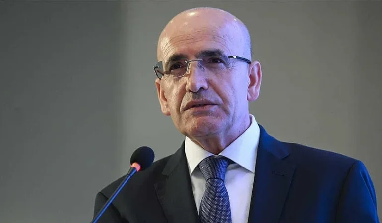 bakan-simsek-ic-borc-cevirme-orani-yuzde-82ye-geriledi-CMek7xJZ