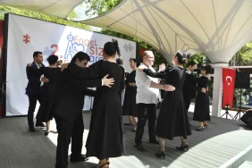 baskentte-engel-yok-senlik-var-mottosuyla-festival-basladi-ucUfK4sN