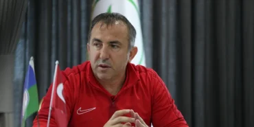 caykur-rizespor-teknik-direktoru-recep-ucar-8incilik-hedefine-cok-yakiniz-iKJf2TEi