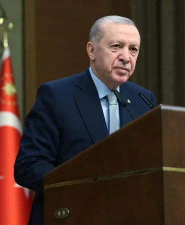 cumhurbaskani-erdogan-bir-tayyip-erdogan-gider-bin-tayyip-erdogan-gelir-zfyXJCKY