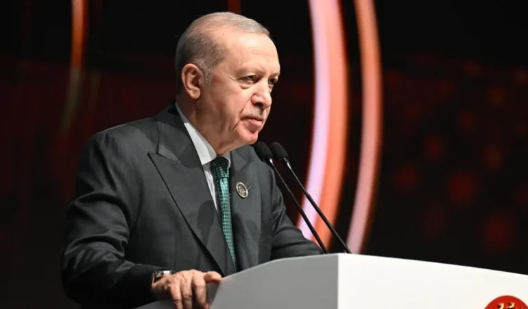 cumhurbaskani-erdogan-istanbulun-fethi-aydinligin-simgesidir-atSHuYTj