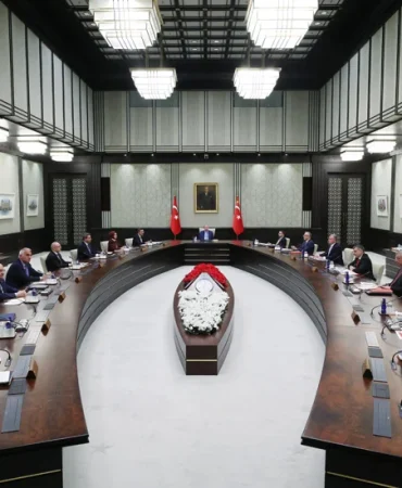 cumhurbaskani-erdogan-ulkemiz-eskisinden-cok-daha-guclu-bir-sekilde-yoluna-devam-edecektir-DKkas7UT