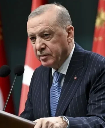cumhurbaskani-erdogandan-sehit-polislerin-ailelerine-taziye-mesaji-18JJuAiD