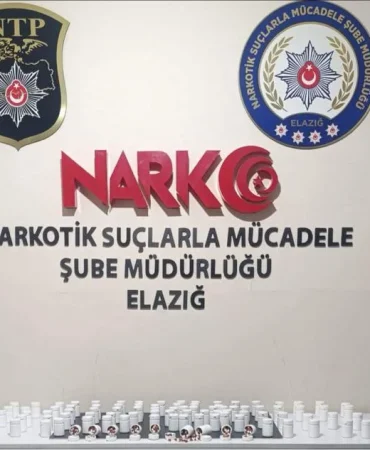 elazigda-uyusturucu-operasyonu-5-bin-717-sentetik-ecza-ele-gecirildi-l2Rrf3bs