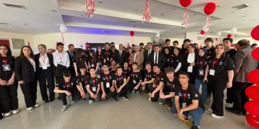 erzurum-lisesinde-bilim-ve-teknoloji-ruzgari-19-proje-buyuk-begeni-topladi-pfW7kLsg (1)