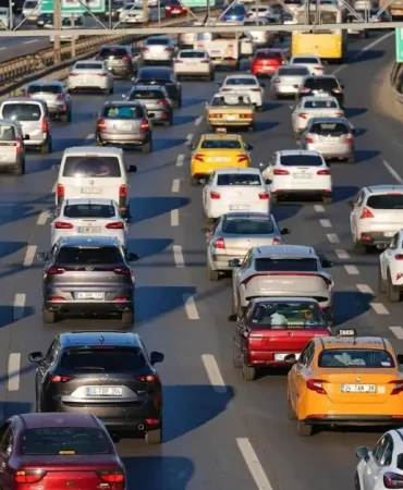 istanbulda-bazi-yollar-gecici-olarak-trafige-kapanacak-5gGQcBA8