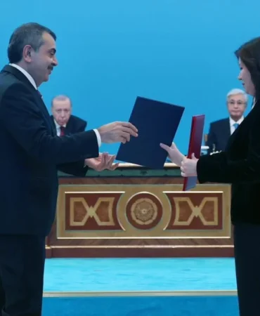 kazakistan-tarafindan-gaziantepte-yaptirilan-ilkokul-acildi-zA7I9qep