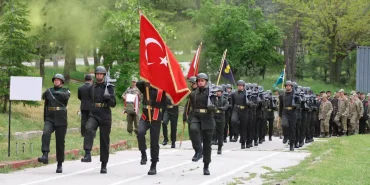 kirikkalede-duygulandiran-askerlik-toreni-kuyoHd1W