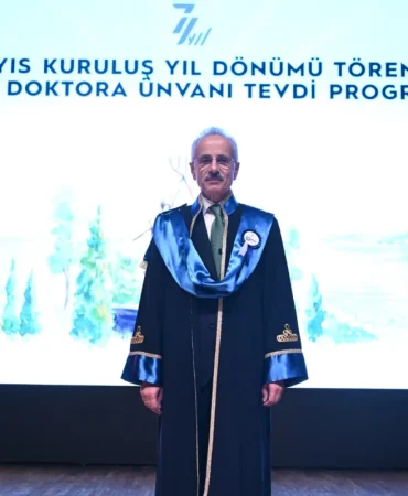 ktuden-bakan-uralogluna-fahri-doktora-unvani-wfhX1jPH