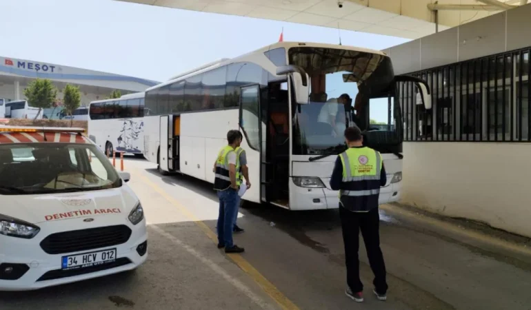 kurban-bayrami-oncesi-otobuslere-siki-denetim-uhUL2tk1 (1)