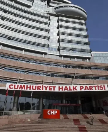 mahkemeden-chp-kurultayi-karari-kilicdaroglu-yonetimine-donus-hukmu-Kdt4ZUpN