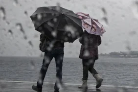 meteoroloji-uyardi-yagisli-hava-yeni-haftada-da-surecek-Yd50GBPO