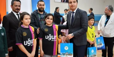 okullararasi-basketbol-turnuvasinda-sampiyonlar-belli-oldu-PFnDAITA