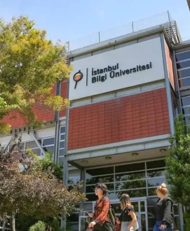 resmi-gazetede-yayimlandi-bilgi-universitesinin-izni-kaldirildi-Xwx5E1Uh