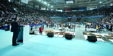 robot-yarismasina-binlerce-genc-katildi-6dJbfeAC