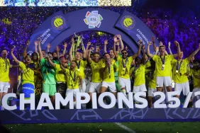 ronaldolu-al-nassr-suudi-arabistan-pro-ligde-sampiyon-oldu-SVkYyn1f