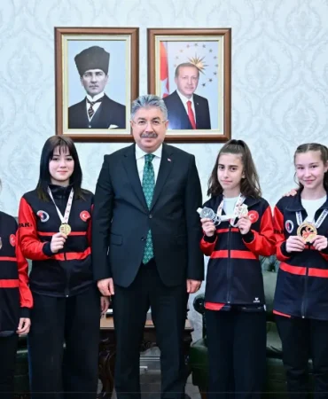 sampiyonlarimiz-buyuk-bir-gurur-kaynagi-oldu-BZsZcox8