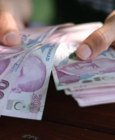 sosyal-yardimlarda-mayis-ayi-odemesi-basladi-VycAlMyn