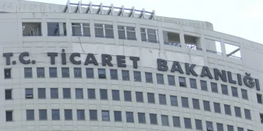 ticaret-bakanligindan-yaniltici-reklamlara-122-milyon-liralik-ceza-fKZJesHp