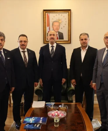 timbir-icisleri-bakanliginda-bakan-yardimcisi-cangire-ziyaret-fvy5Dv8b