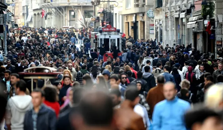 turkiyede-en-yaygin-isim-ve-soyisimleri-belli-oldu-DJbmzZKt