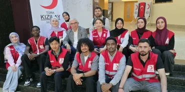 universiteli-genc-kizilaycilardan-anlamli-bulusma-fEAc8DHO
