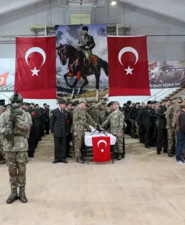 vatan-sevgisi-engel-tanimadi-erzurumda-duygu-dolu-toren-IkgHnJLV