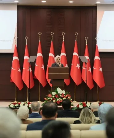 yaslilara-dijital-imkanlar-artirilacak-cZ5jE8VL