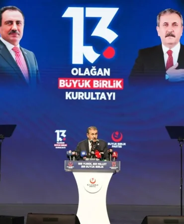 bbp-genel-baskani-mustafa-desticiden-kongre-kursusunde-sert-mesajlar-halkimizin-derdi-bizim-derdimiz-106a27fbf81b867