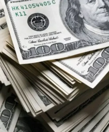 dolar-tl-yeni-zirvesini-gordu-kur-46-liranin-uzerine-cikti-106a22a58f2881c
