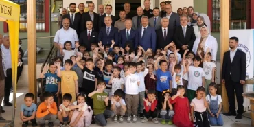 rizeden-deprem-bolgesine-anlamli-ziyaret-nurdagina-gonul-koprusu-3bEfshdk