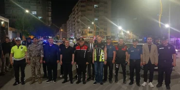 vali-hatipoglu-ve-emniyet-muduru-karan-denetimleri-yerinde-takip-etti-106a29b2076ea95